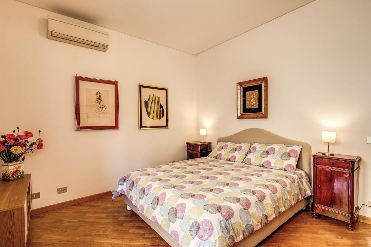Terrazza Piccolomini: Elegant Apartment Stunning View Over Rome/St Peter'S Dome Exterior photo