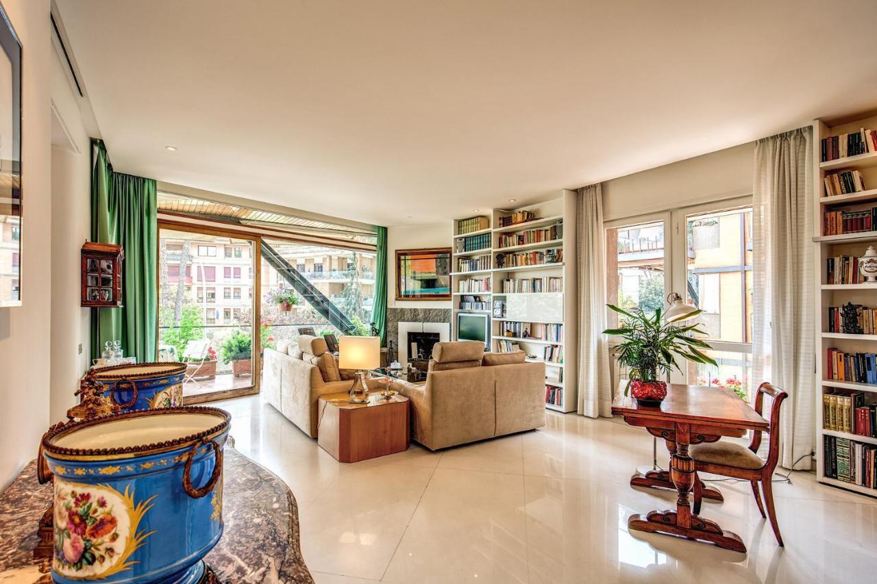 Terrazza Piccolomini: Elegant Apartment Stunning View Over Rome/St Peter'S Dome Exterior photo