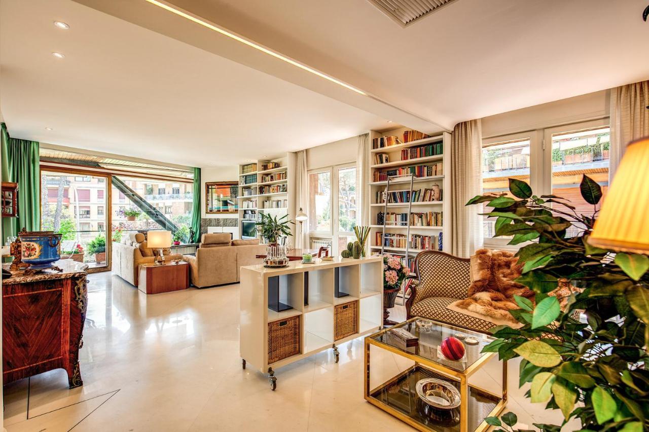 Terrazza Piccolomini: Elegant Apartment Stunning View Over Rome/St Peter'S Dome Exterior photo