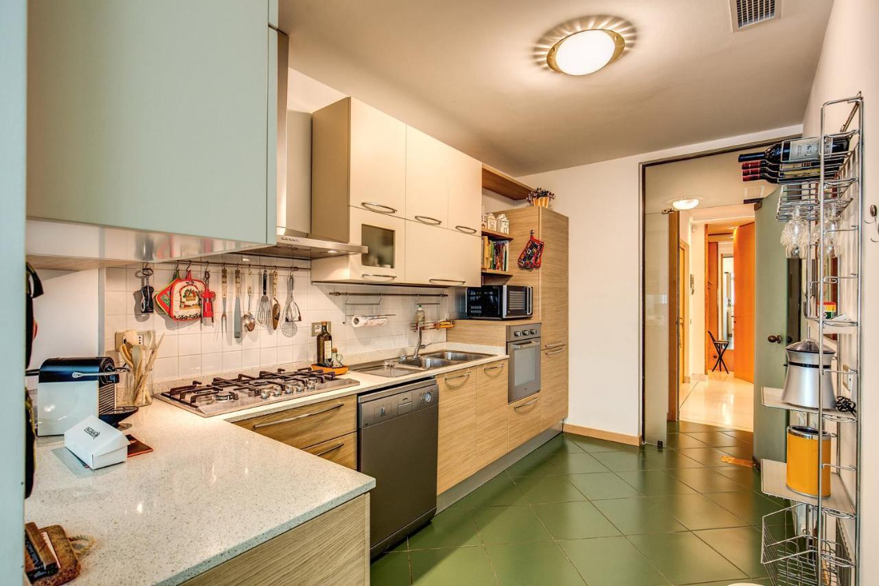 Terrazza Piccolomini: Elegant Apartment Stunning View Over Rome/St Peter'S Dome Exterior photo